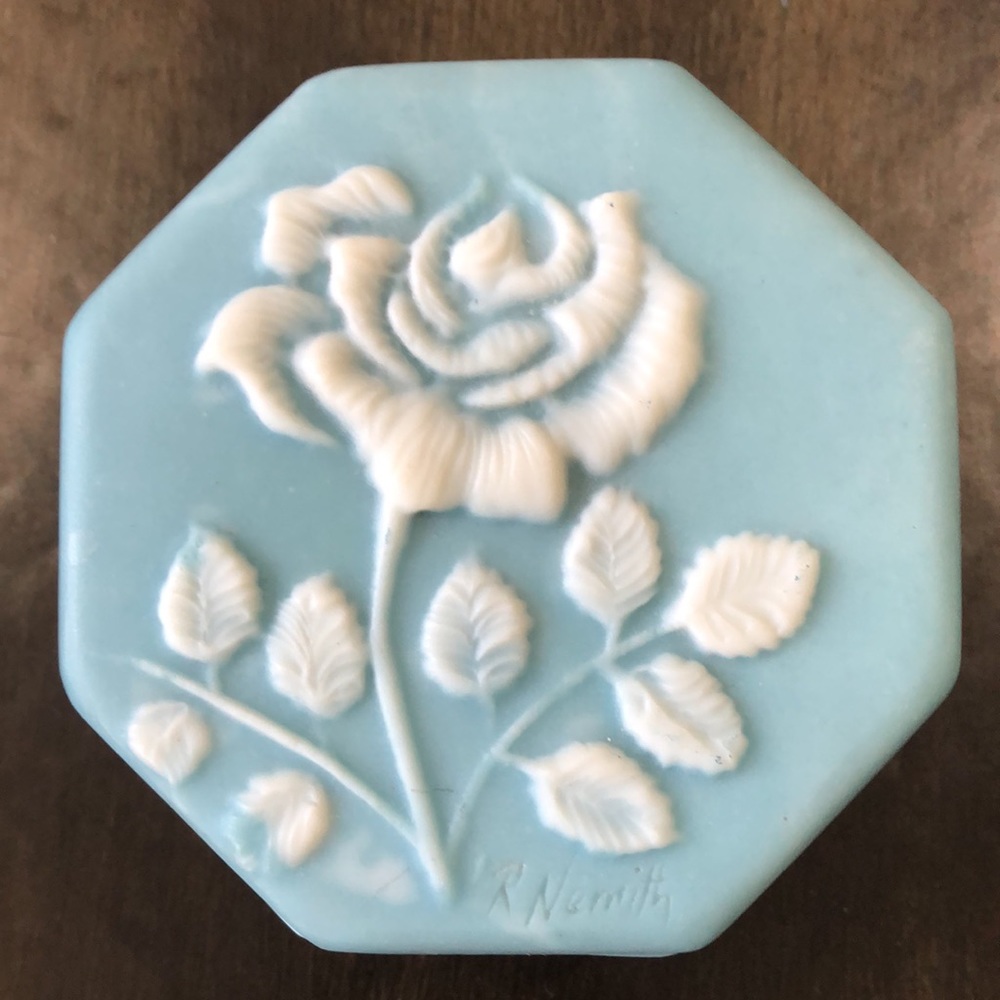 Marble look box with embossed floral design. Blue and white storage box. - Picture 2 of 6
